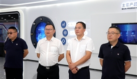 绵阳市政协副主席、民盟绵阳市委主委胡进耀一行到乐橙游戏官网钒钛调研