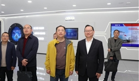 宜宾天原常务副总裁李剑伟一行到乐橙游戏官网参观交流